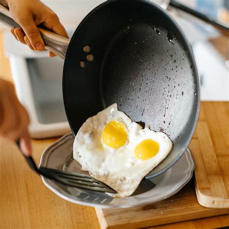 10 Mistakes You Might Be Making With Eggs Taste Of Home