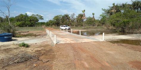 Prefeitura De José De Freitas Realiza Construção De Passagem Molhada