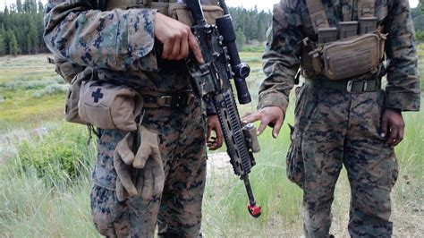 comparing kit royal marines   marines gear   mountain warfare