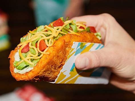 The Naked Chicken Chalupa Returns To Taco Bell On May 20 2021 R Fastfood