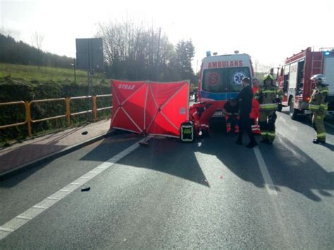 Tragedia w Bodzentynie Zderzenie motocykla z busem nie żyje 41 letni