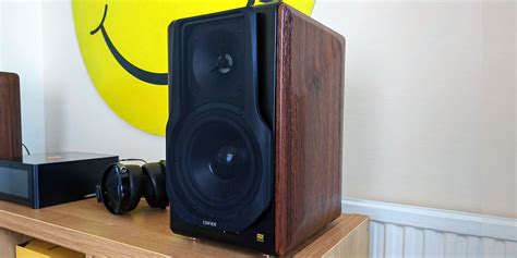 Edifier S Pro Speakers Bass Laden Bang For Your Buck Shelf