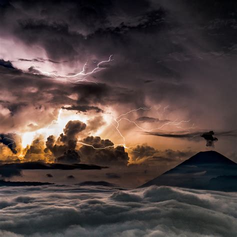 Cyclone Belal: Mauritius evaluates the devastation caused after flash ...