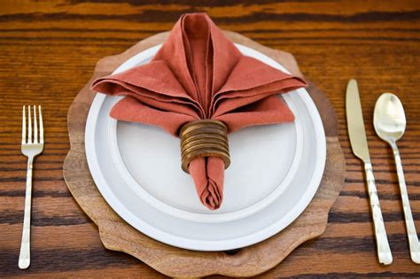 10 Ways To Fold Thanksgiving Napkins Thanksgiving Napkin Folding