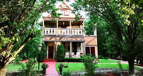 Elm Creek Manor Best Bed And Breakfast In Texas Unique Architecture