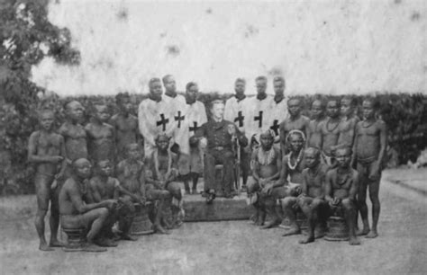 British colonial officer Maurice Vidal Portman poses with Andamanese ...