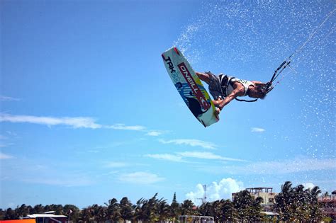 5 Advanced Kitesurfing Tricks You Can Try Today! - Kitesurfing Sri ...