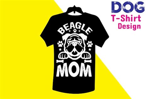 Uma Camiseta Preta Que Diz Beagle Mom Nela Vetor Premium