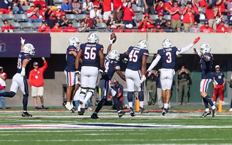 Despite A Losing Season, University Of Arizona Football Is Building A ...