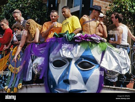 Bourbon Street, Fat Tuesday (Mardi Gras), New Orleans carnival ...