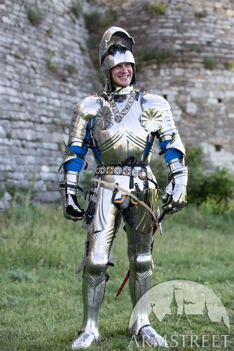 Medieval Knight Gothic Plate Armour Kit | Knight armor, Medieval knight ...