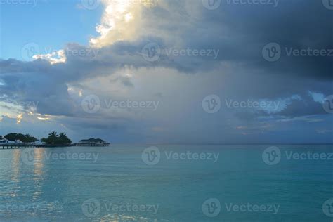 tropical beach landscape 10757379 Stock Photo at Vecteezy