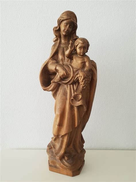 Madonna Maria Mit Kind Holz Schnitzerei Kaufen Auf Ricardo