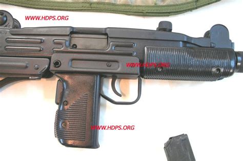 Imi Uzi 9mm Submachine Gun Transferable To Civilians Homeland