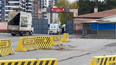 Cezaevinde Bir Ki I Kendini Asarak Intihar Etti Polis Adliye