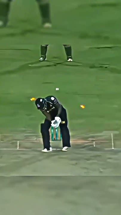 Perfect Yorker By Naseem Shorts Cricket Youtube