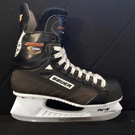 Bauer Used Supreme 3000 Regular Width Size 8.5 | Hockey Skates