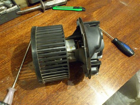 Как снять вентилятор печки ниссан ноут