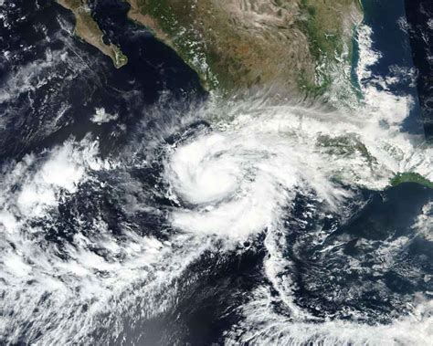 Major Hurricane Roslyn Heads For Hit On Mexico S Coast