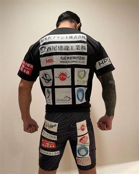 金太郎さんのインスタグラム写真 金太郎instagram 「rizin 41 出場 Tシャツ完成しました。 年間スポンサー様、協賛して頂いた企業様ありがとうございます。 試合まで残り4日