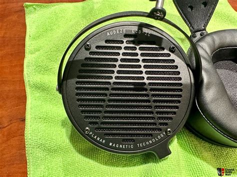 Audeze LCD 2 Classic Open Back Headphones Photo 4653603 Canuck Audio