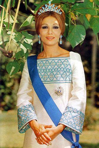 Queen Farah Pahlavi Of Iran In 2020 Farah Diba Farah Royal Crown Jewels