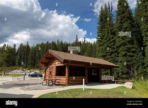 Rustic shelter at the Lolo Pass Visitor Center, Lolo Pass, Idaho Stock Photo - Alamy