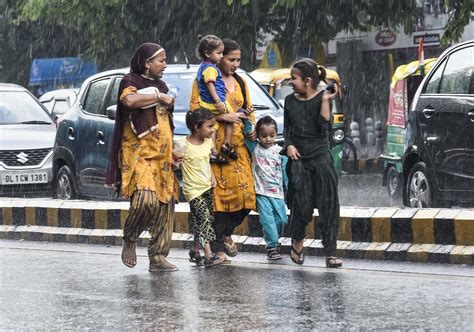 Weekly Weather Report সোমবার থেকে কমবে গরম ঝেঁপে বৃষ্টি বাংলায় পূর্বাভাস Weather Forecast