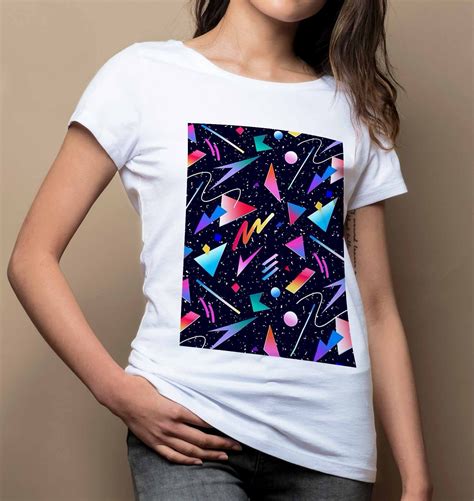 T Shirt Femme Motifs 80s Top à Motifs Flashy And Colorés Grafitee