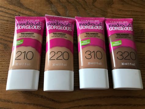 Covergirl Ready Set Gorgeous Fresh Complexion Oil Free Foundation You