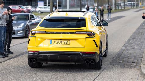 Lamborghini Urus Loud Accelerations Launch Controls Youtube