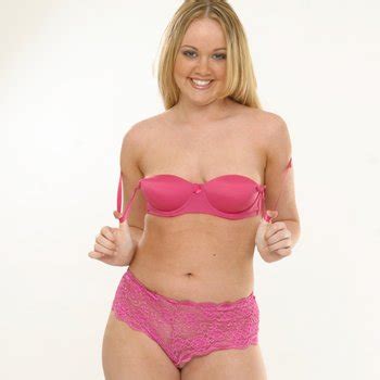 Amber Peach Babe Page Watch This Pornstar On FreeOnes