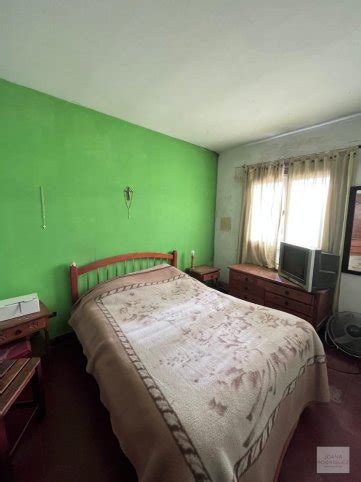 Casa en Venta por Joana Rodríguez Negocios Inmobiliarios Barrio