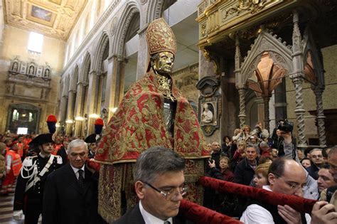 Festività del 4 novembre in busta paga quanto spetta in più