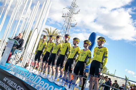 FOTOS Así ha sido la salida de la Vuelta Ciclista a la Región de