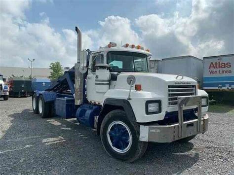 Mack 1996 Heavy Duty Trucks