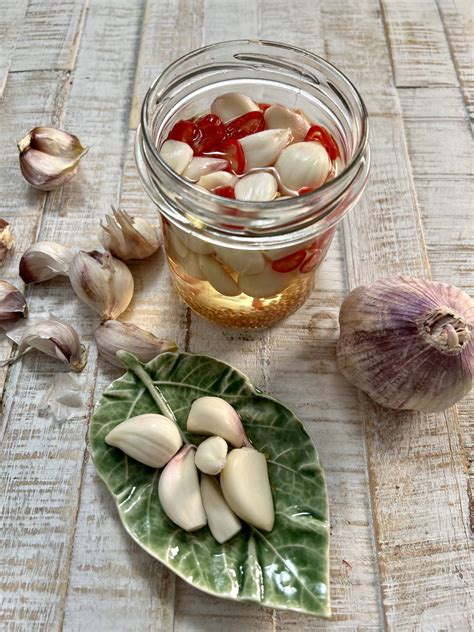 Easy Pickled Garlic Recipe - Let's Go Tomato