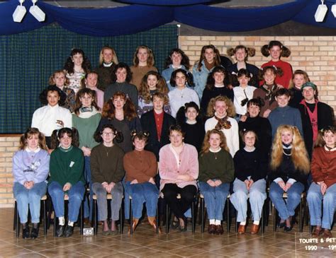 Photo de classe TERMINALG1 de 1990, Lycée Auguste Angellier - Copains d ...