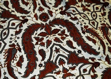 Corak Batik Khas Indonesia Yang Mencuri Perhatian