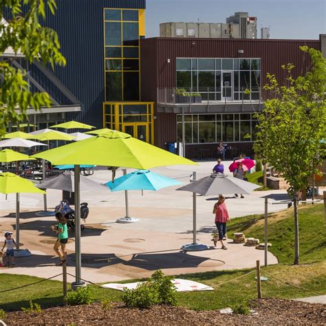 Children's Museum of Denver Shade - Umbrosa Paraflex Offset Umbrellas