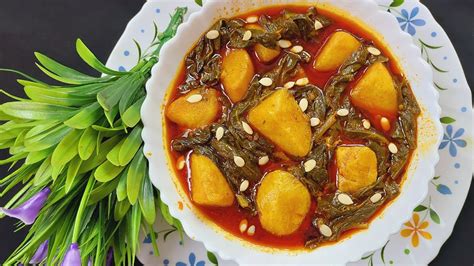 Haakh Te Alvi Alvi Te Haakh Aloo Aur Saag Ki Recipe Haakh Saag