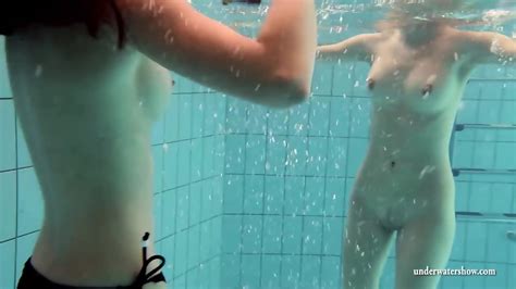 Fun Naked Girls Get Naughty In The Pool Pussy Juicy
