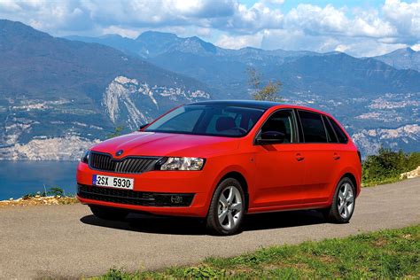 SKODA Rapid Spaceback Specs & Photos - 2013, 2014, 2015, 2016, 2017 ...