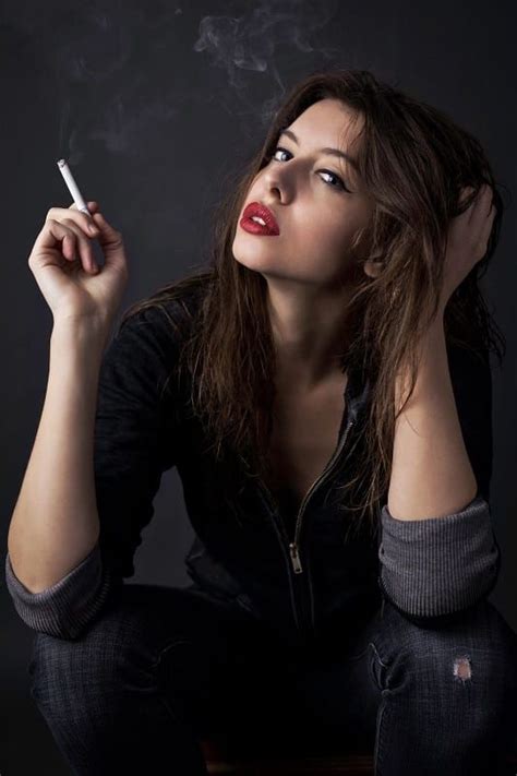 Pin On Beautiful Smoking Women