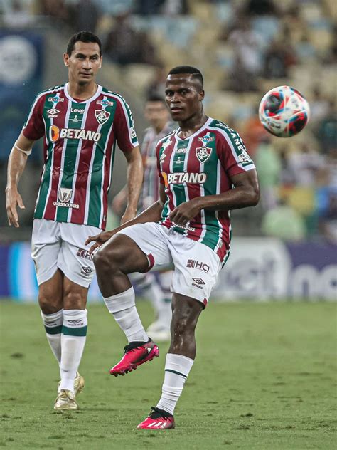 Descobrir 68 Imagem Quanto Tá O Jogo Do Santos E Fluminense Br