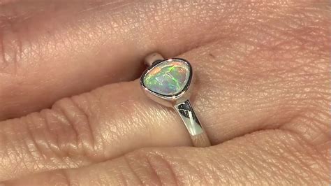 Thiopischer Welo Opal Silber Ring Ct