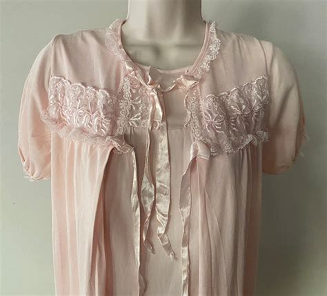 S Pink Peignoir Set Two Piece Lingerie Set Petite Above The Knee Sleeveless Nightgown With