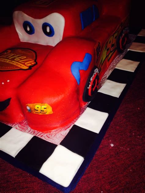 Lightning McQueen cake