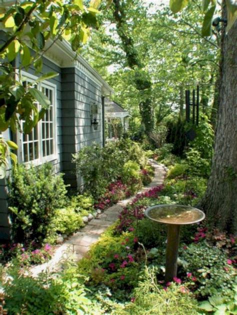 15+ Beaty Small Backyard Landscape Design to Your Garden