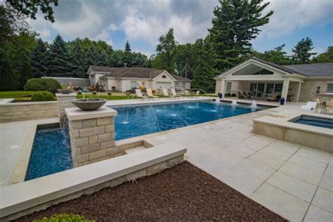 Luxury Swimming Pool Contractors In Illinois Il Master Pools Guild